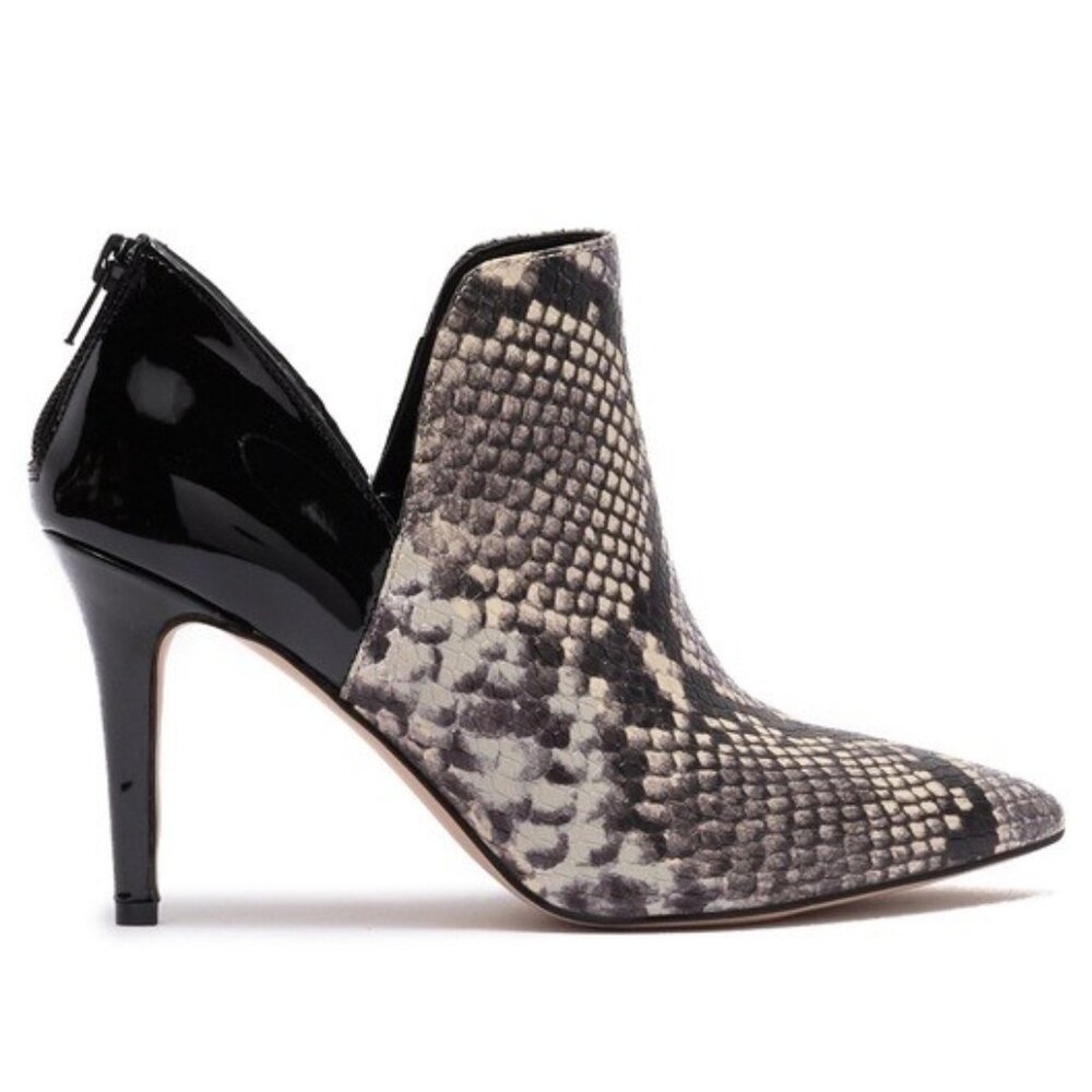 Enzo Angiolini Black Snakeskin Booties 8